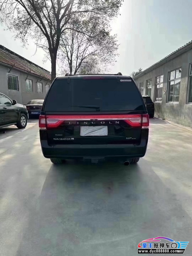 18年林肯领航员轿车抵押车出售