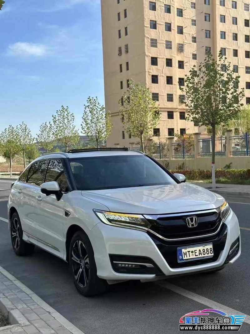 17年本田UR-V轿车抵押车出售