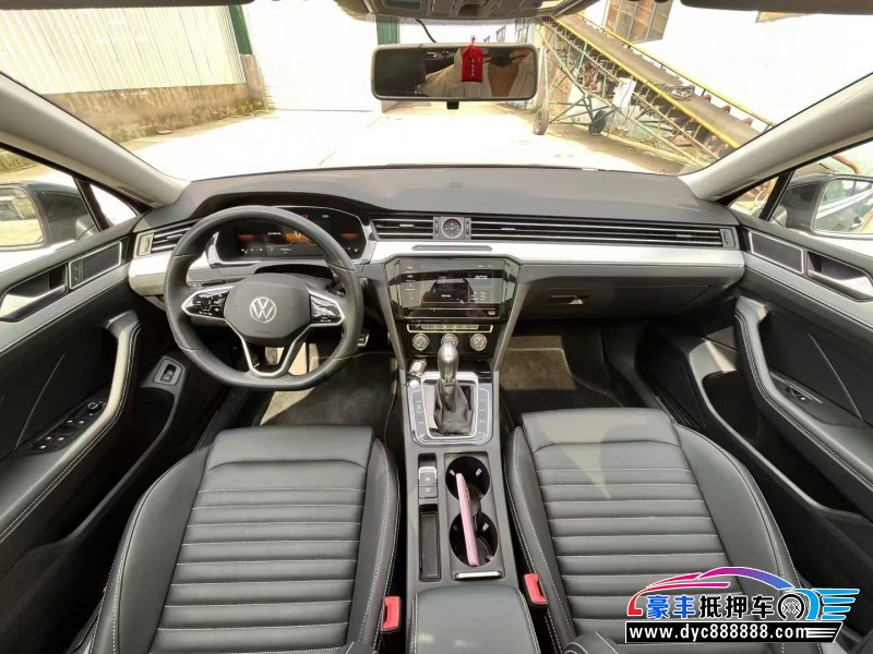 24年大众迈腾轿车抵押车出售