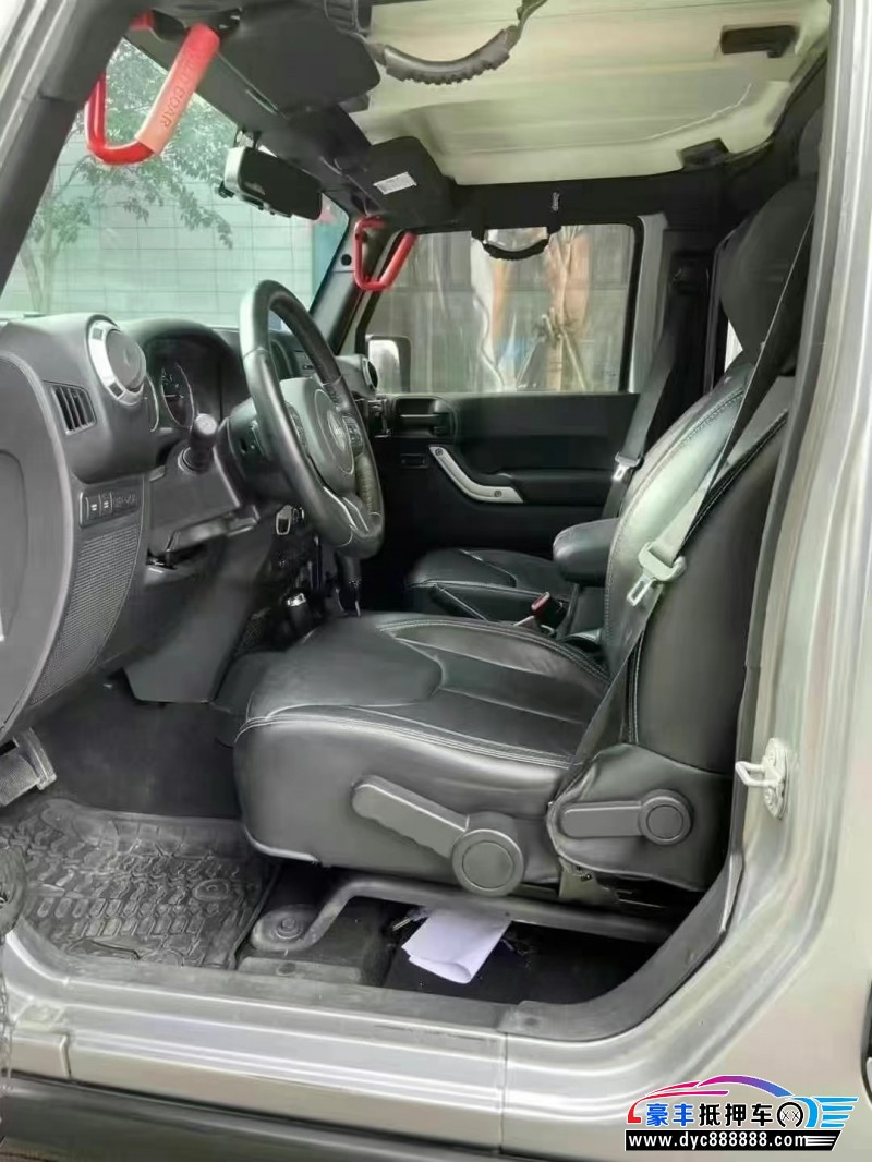 19年Jeep牧马人轿车抵押车出售