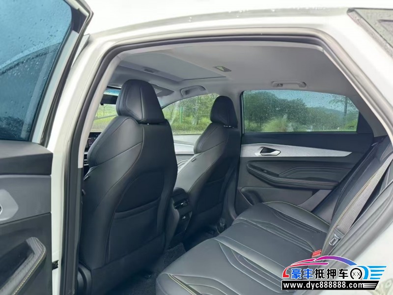 25年吉利缤瑞轿车抵押车出售