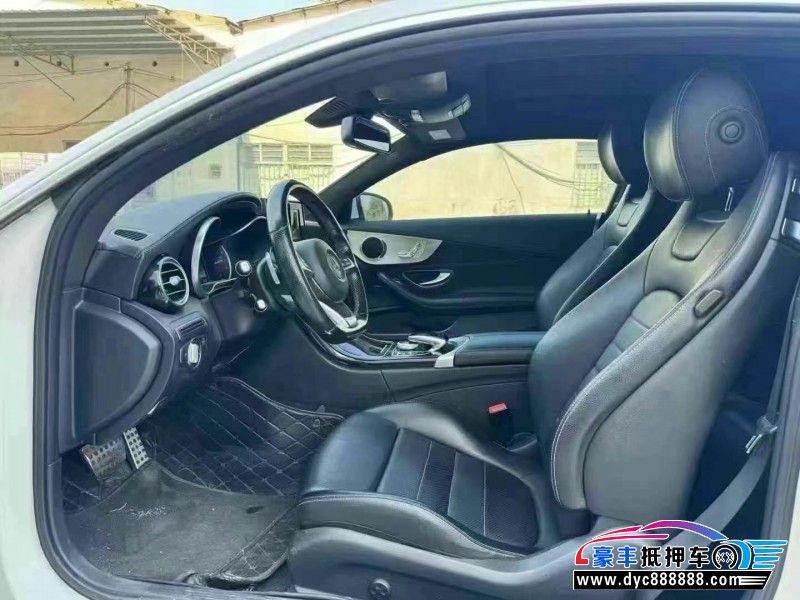 17年奔驰C轿车抵押车出售