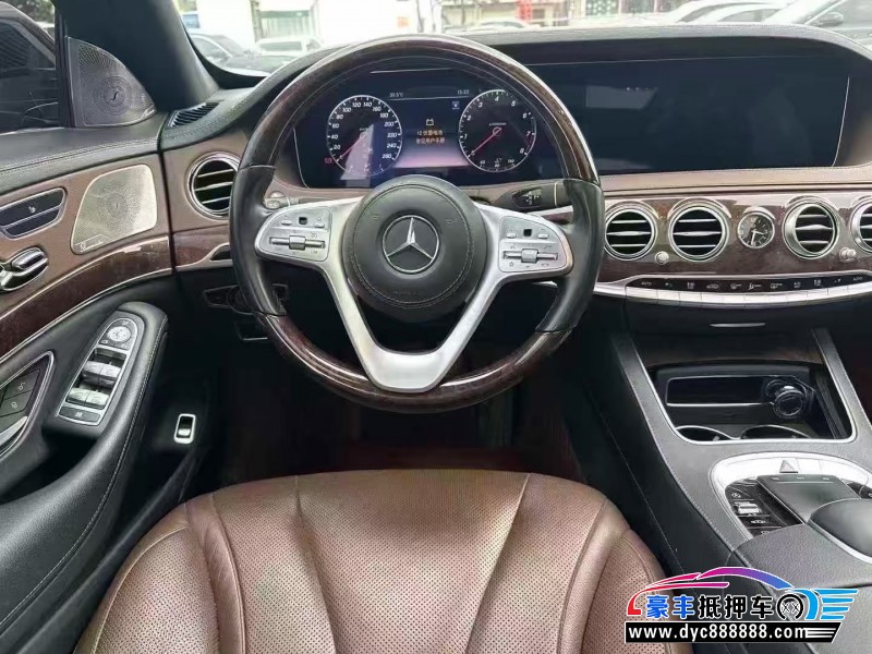 19年奔驰S轿车抵押车出售