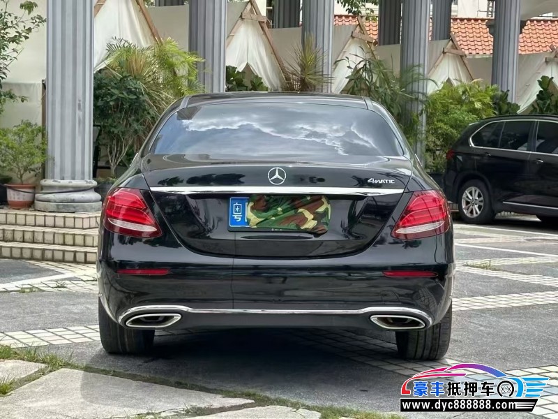 18年奔驰E轿车抵押车出售