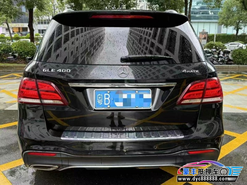 18年奔驰GLE轿车抵押车出售