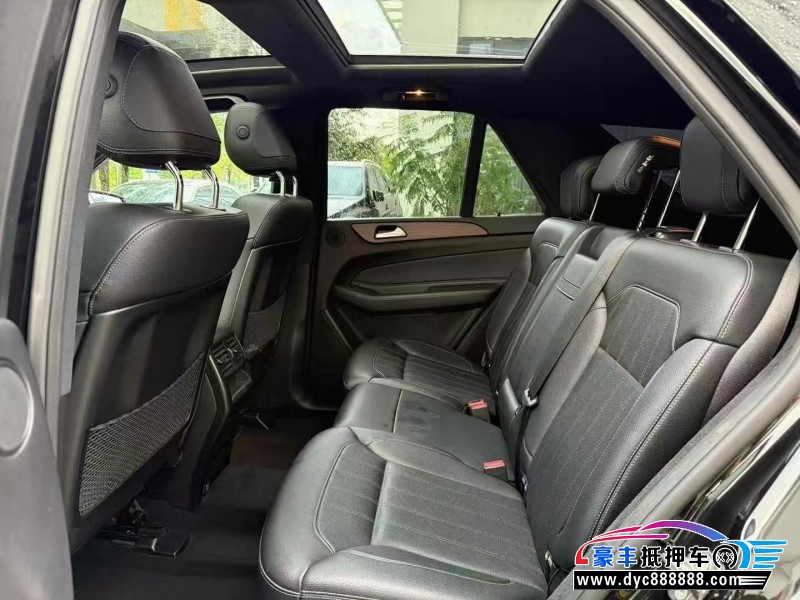 18年奔驰GLE轿车抵押车出售