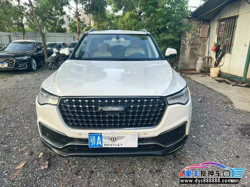 17年众泰T700轿车抵押车出售