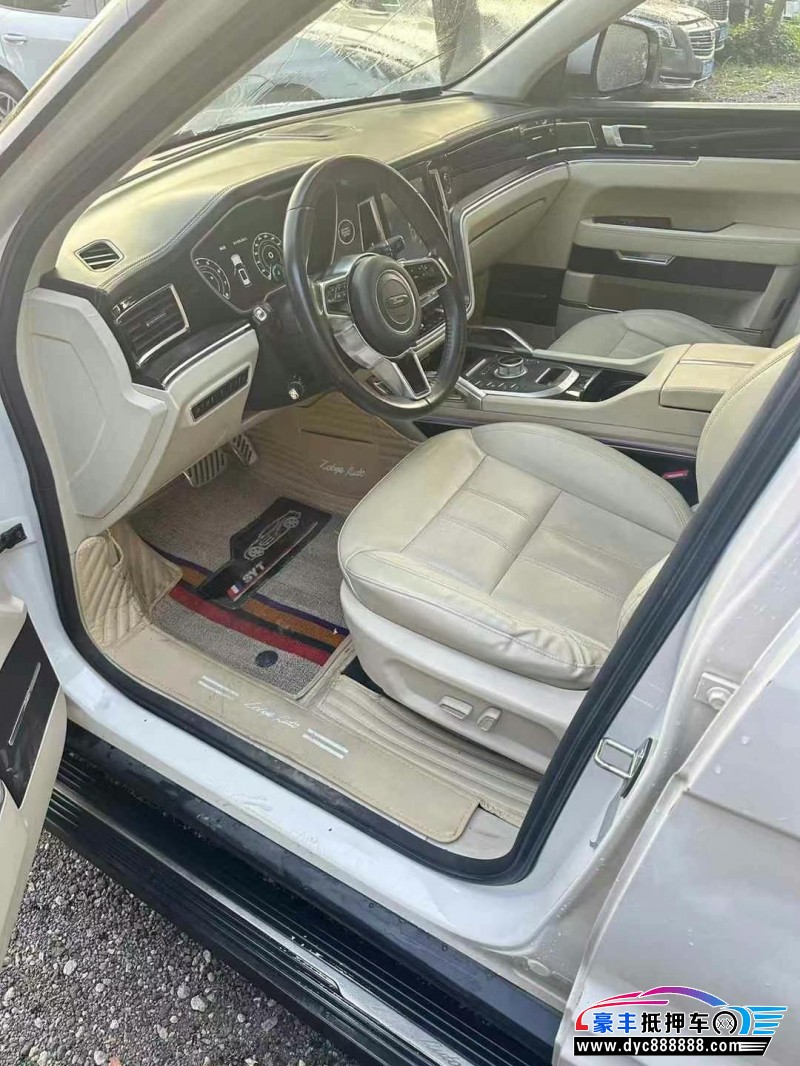 17年众泰T700轿车抵押车出售