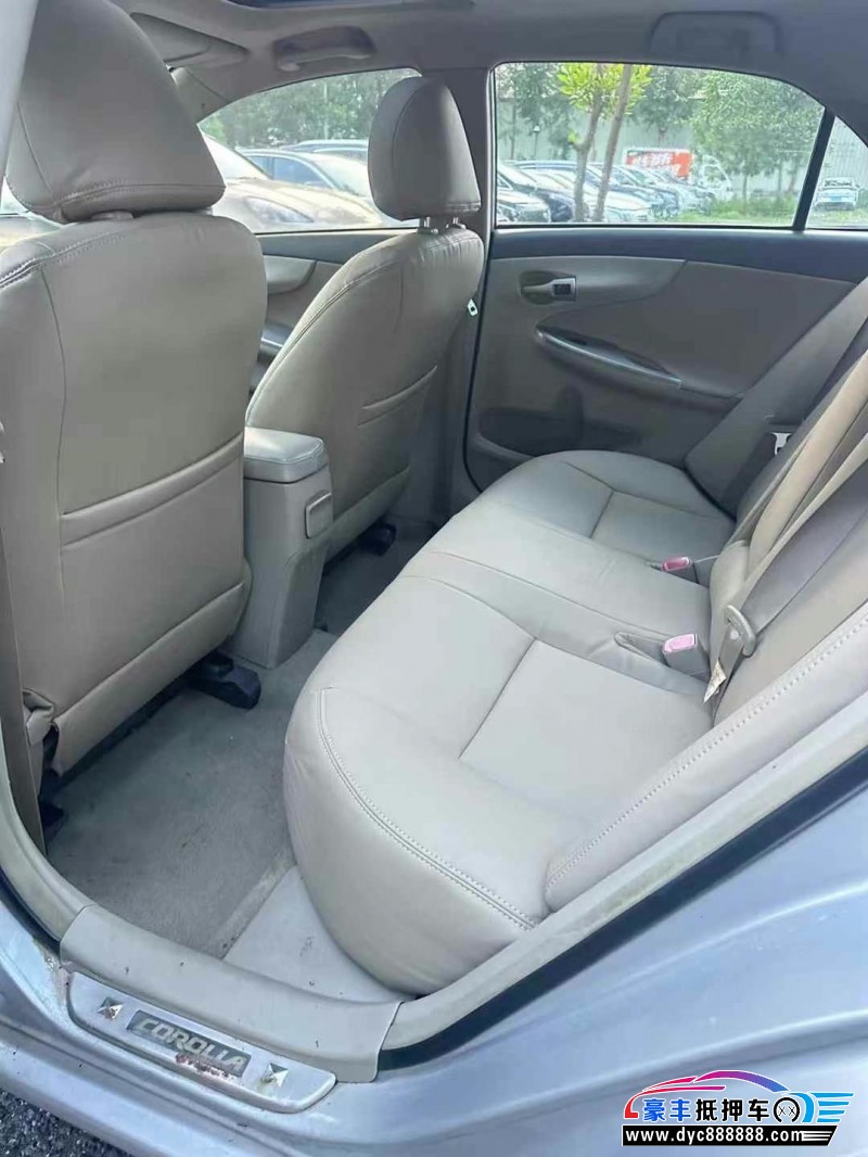 11年丰田卡罗拉轿车抵押车出售