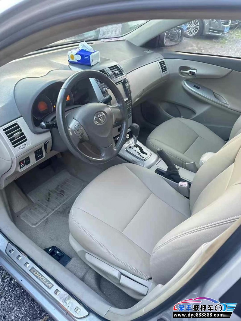 11年丰田卡罗拉轿车抵押车出售