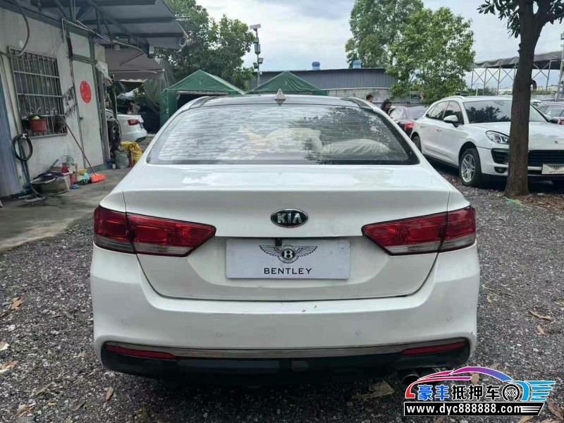 16年起亚K4轿车抵押车出售