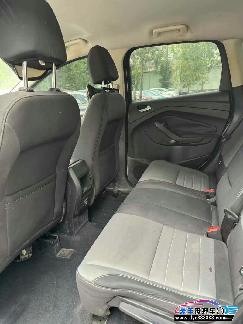 13年福特翼虎轿车抵押车出售