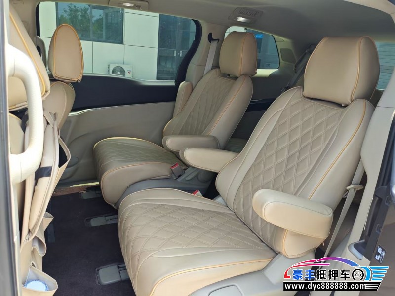 16年别克GL8轿车抵押车出售