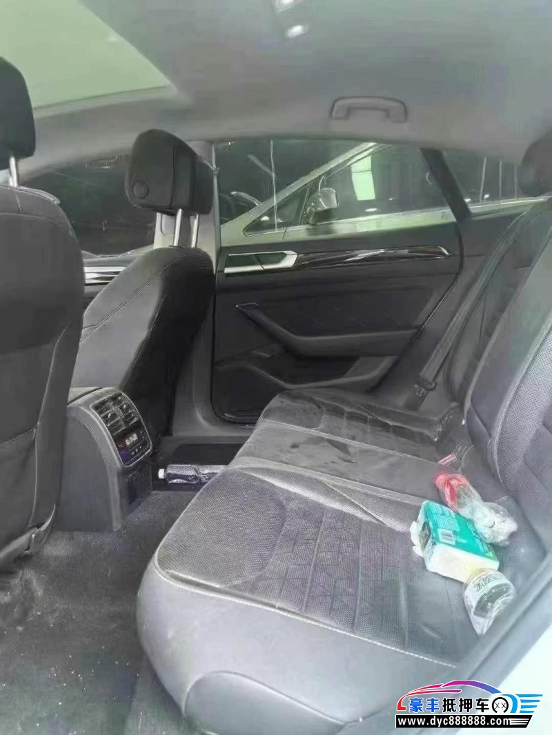 21年大众CC轿车抵押车出售