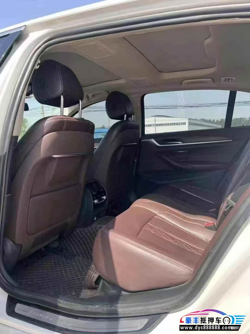 19年宝马5系轿车抵押车出售