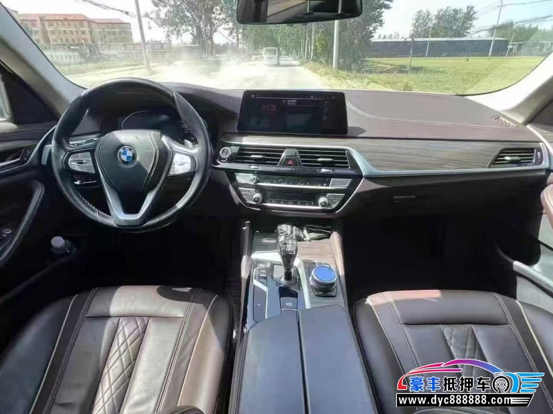 19年宝马5系轿车抵押车出售