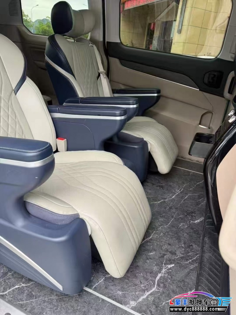 23年福特途睿欧MPV抵押车出售