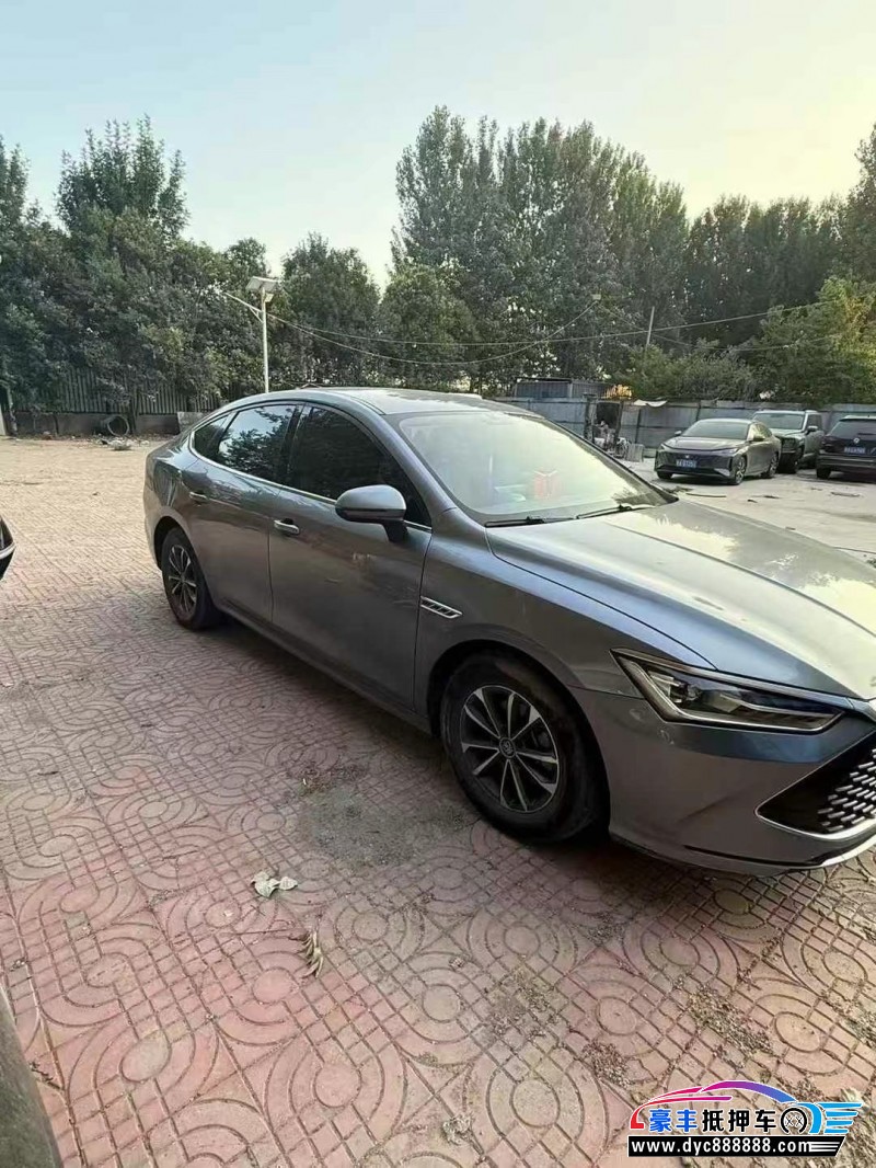 21年比亚迪秦轿车抵押车出售