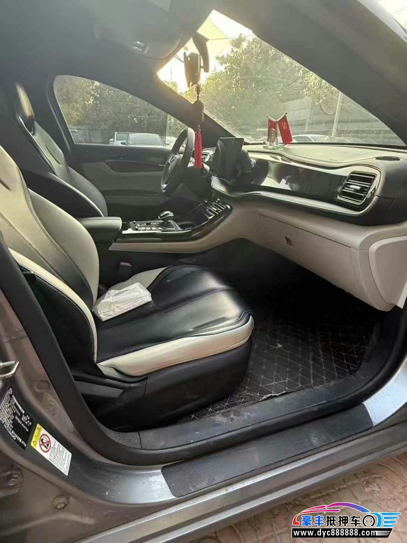 21年比亚迪秦轿车抵押车出售