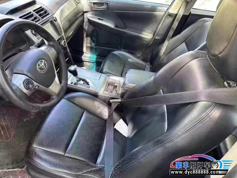 13年丰田凯美瑞轿车抵押车出售