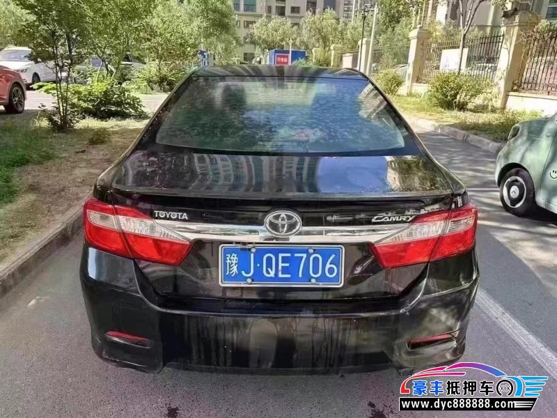 13年丰田凯美瑞轿车抵押车出售