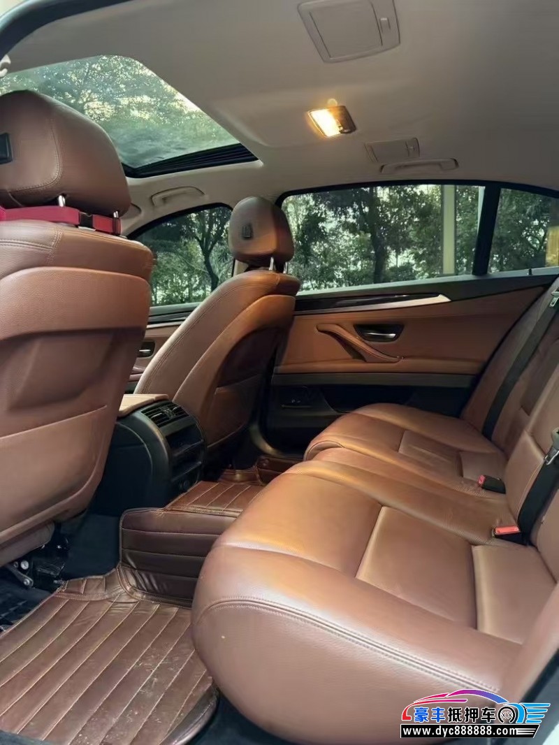 17年宝马5系轿车抵押车出售