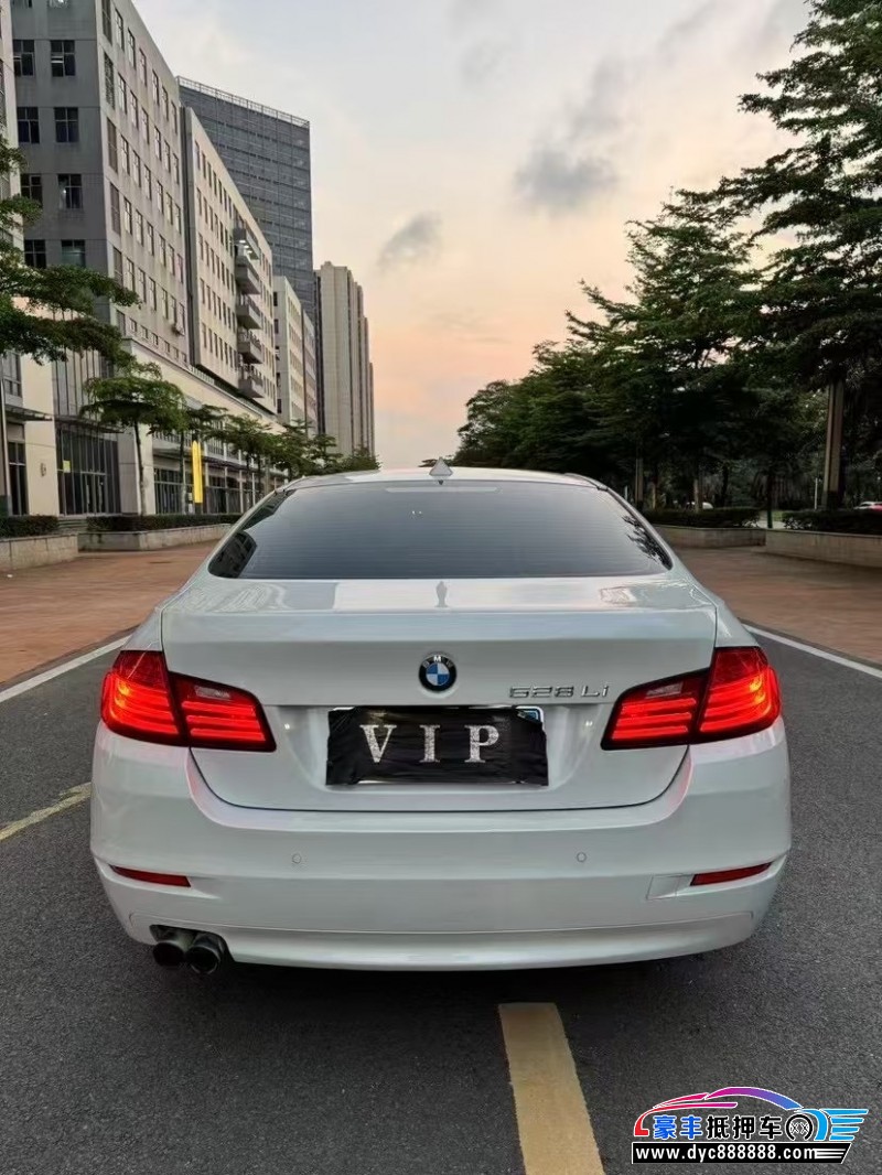 17年宝马5系轿车抵押车出售