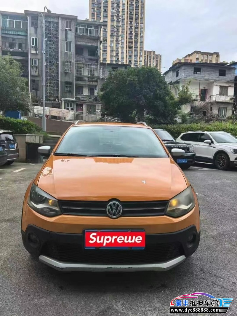 13年大众polo轿车抵押车出售