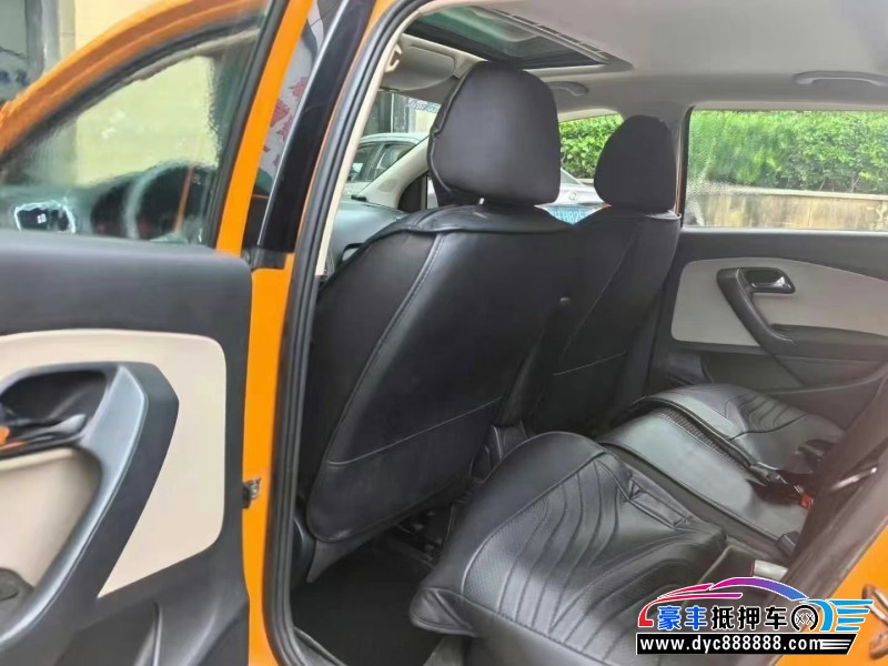 13年大众polo轿车抵押车出售