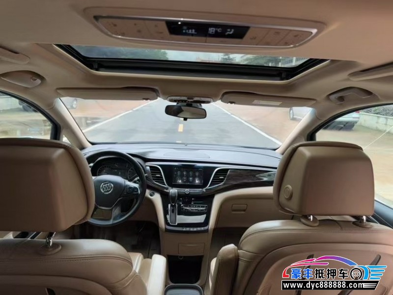 18年别克GL8轿车抵押车出售