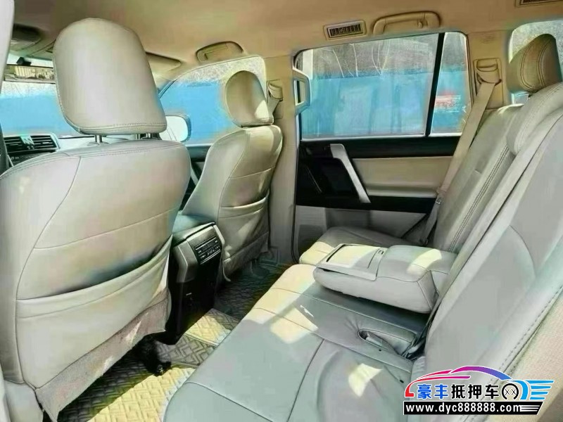 13年丰田普拉多（霸道）轿车抵押车出售