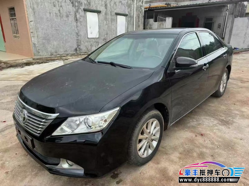 12年丰田凯美瑞轿车抵押车出售