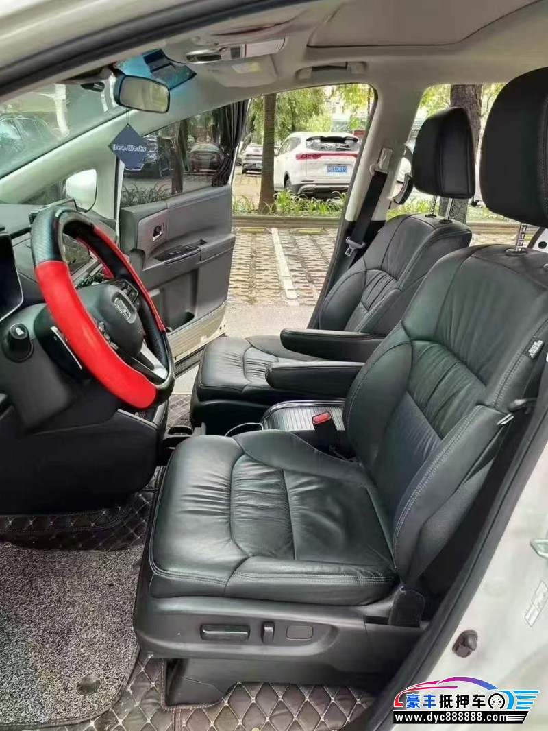 22年本田奥德赛轿车抵押车出售