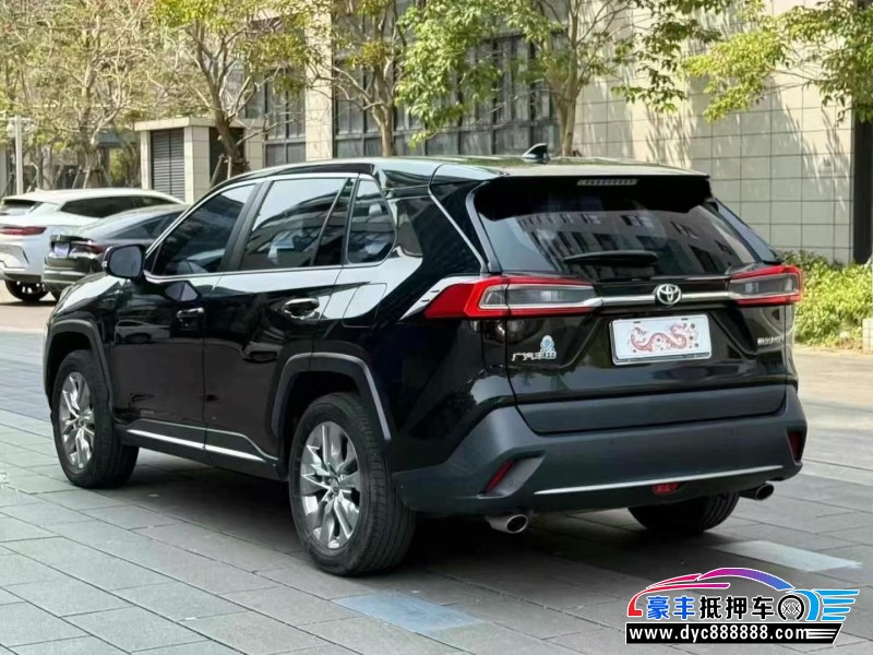 22年丰田威兰达轿车抵押车出售