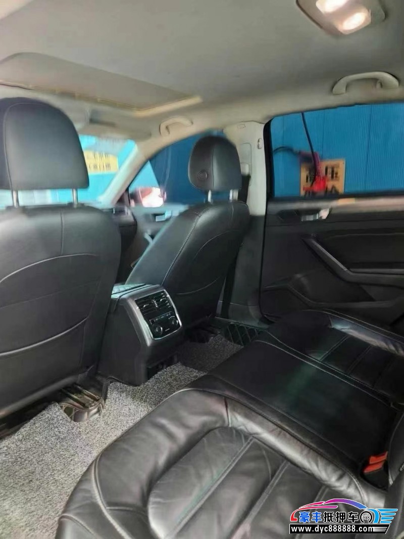 18年大众帕萨特轿车抵押车出售