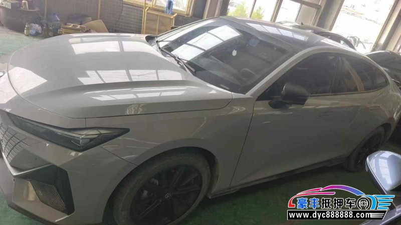 24年长安长安UNI轿车抵押车出售