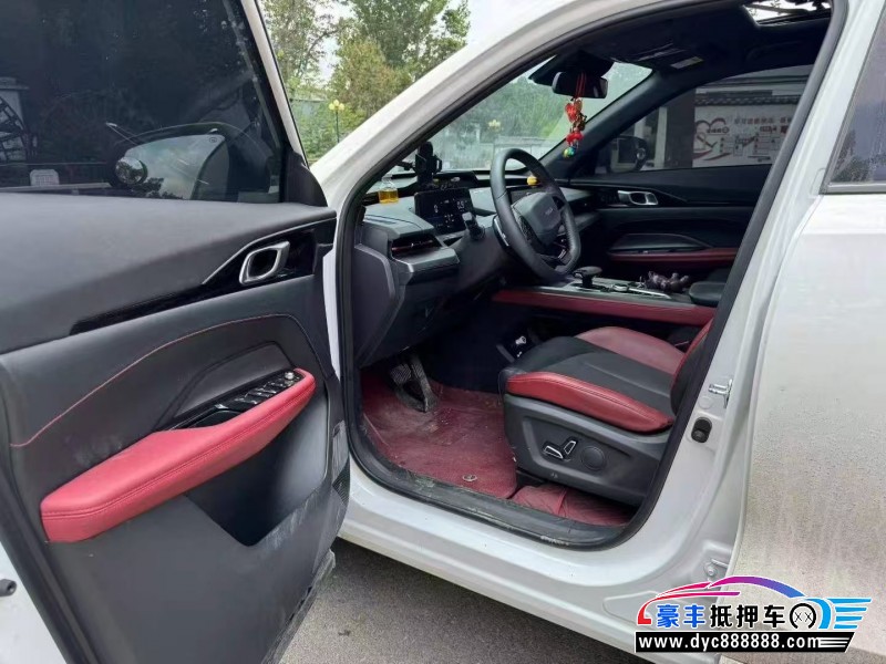 24年长安欧尚Z6轿车抵押车出售