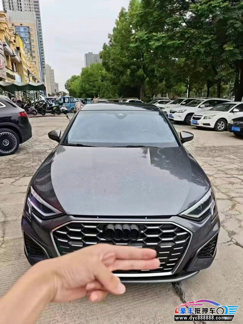 23年奥迪A3轿车抵押车出售