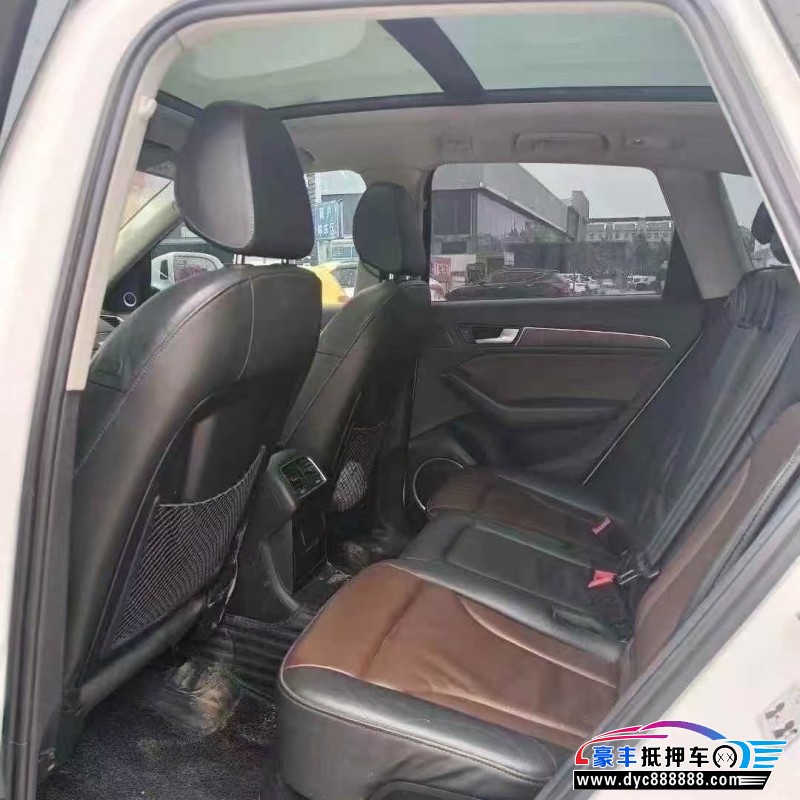 17年奥迪Q5轿车抵押车出售