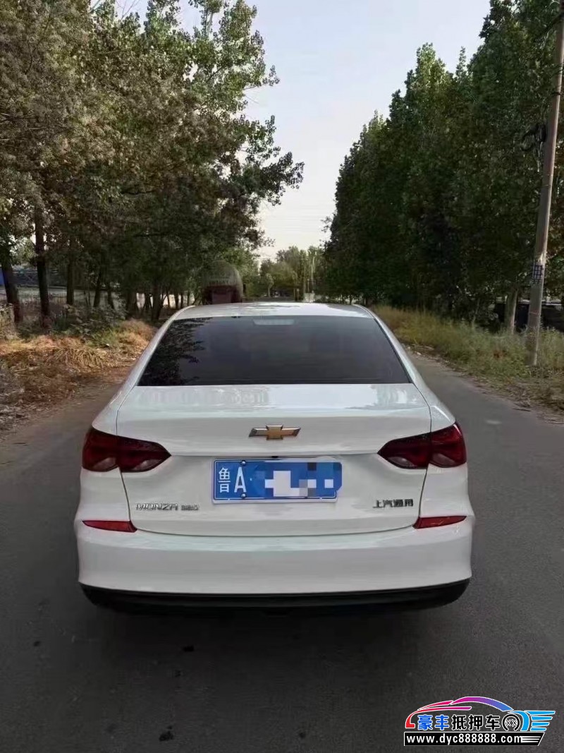 20年雪佛兰科鲁泽轿车抵押车出售