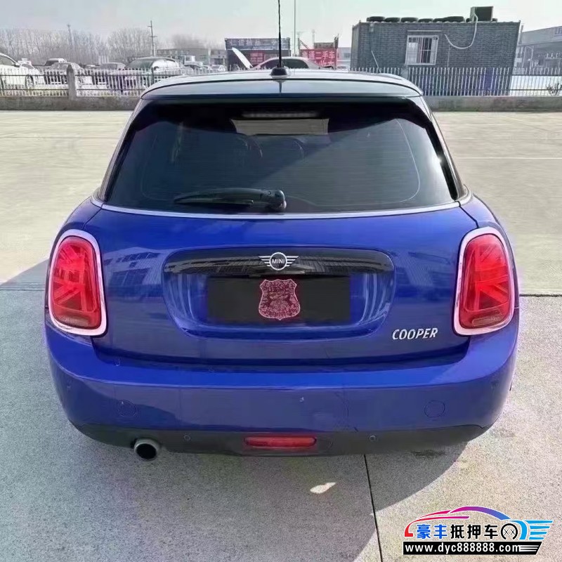 20年宝马MINI轿车抵押车出售