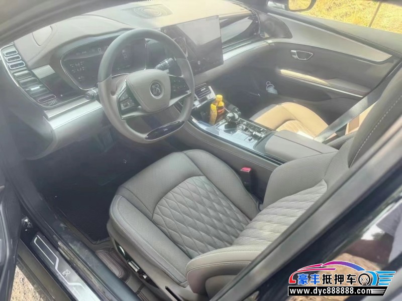 25年比亚迪汉轿车抵押车出售