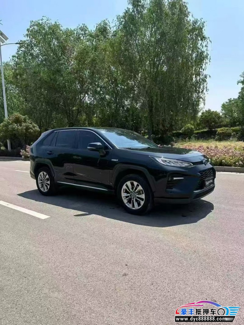 21年丰田威兰达轿车抵押车出售