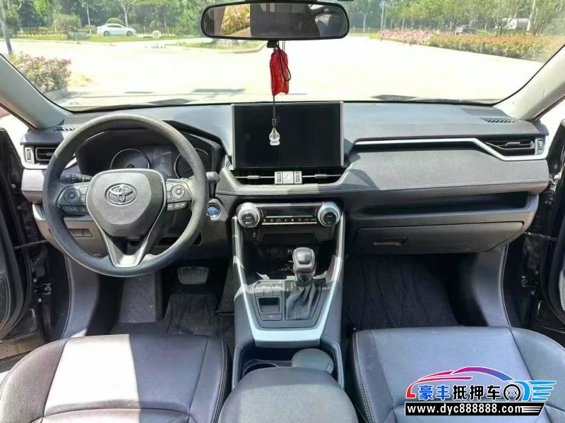 21年丰田威兰达轿车抵押车出售