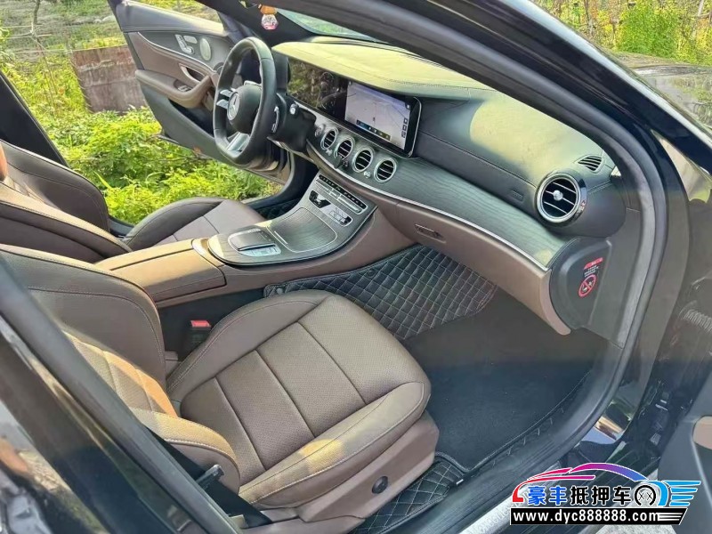 23年奔驰E轿车抵押车出售