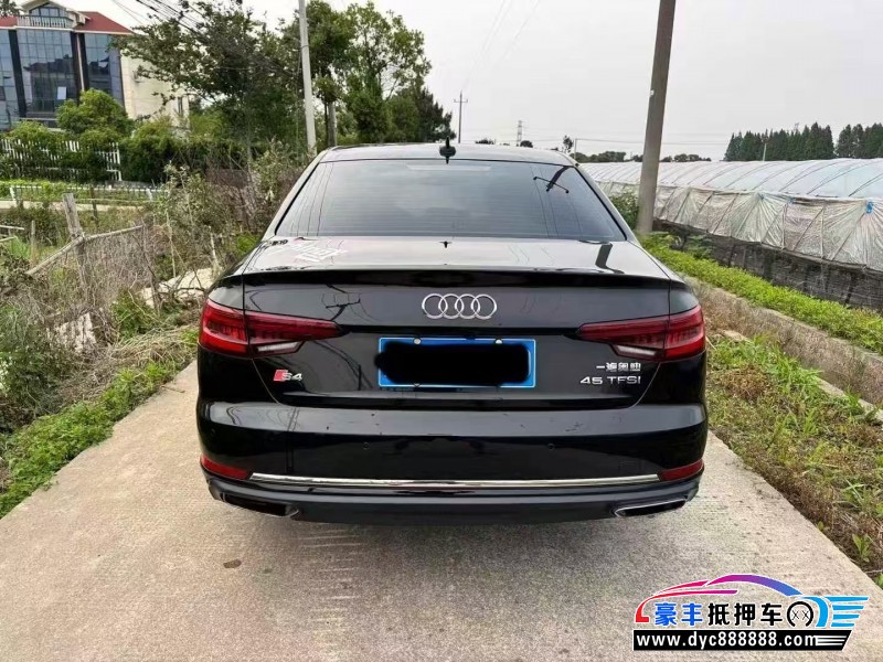 20年奥迪A4L轿车抵押车出售