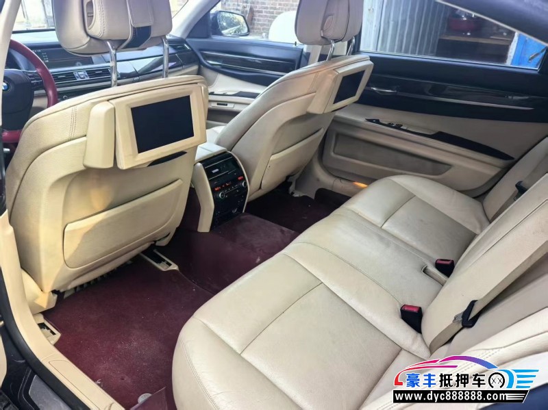 12年宝马7系轿车抵押车出售