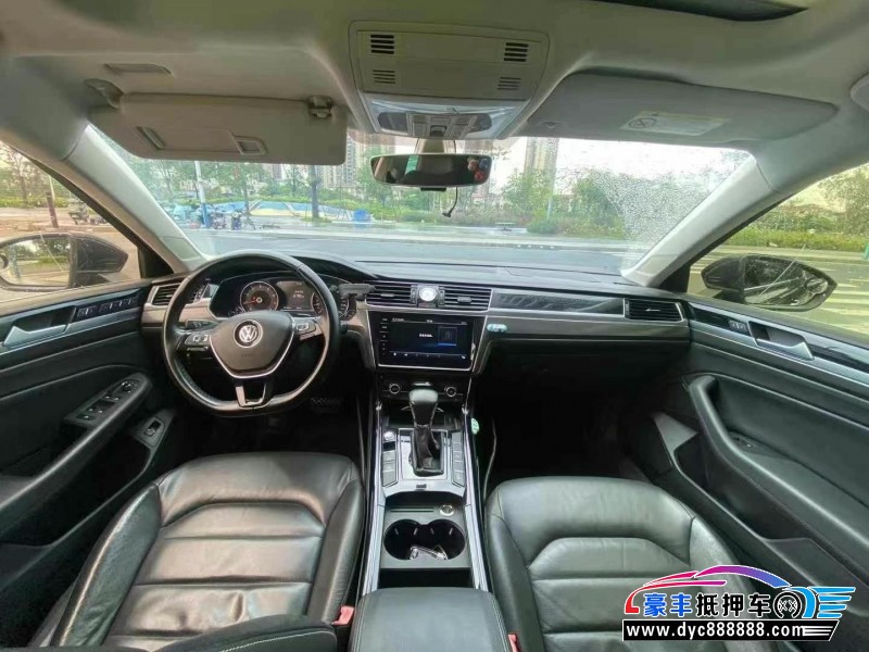 20年大众辉昂轿车抵押车出售