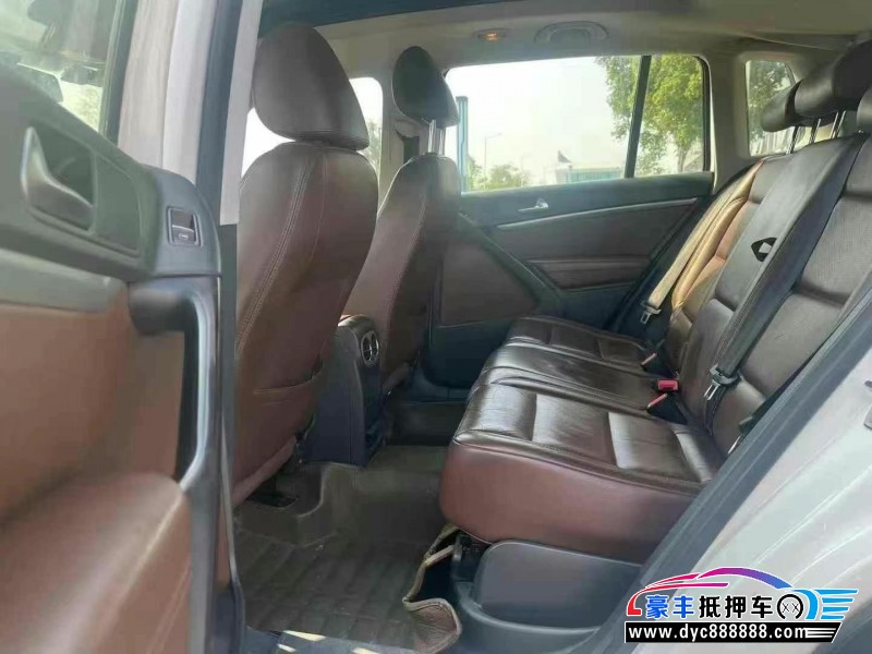 14年大众途观轿车抵押车出售