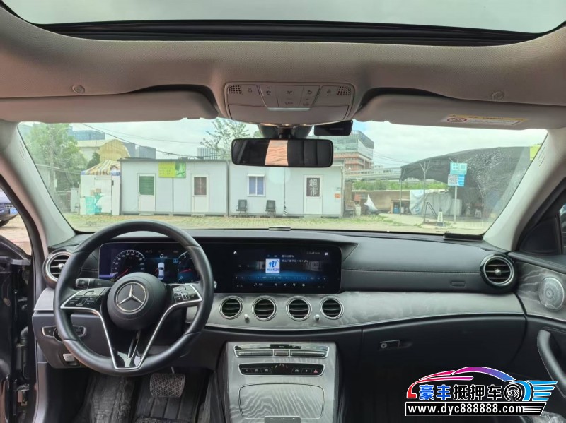 20年奔驰E轿车抵押车出售